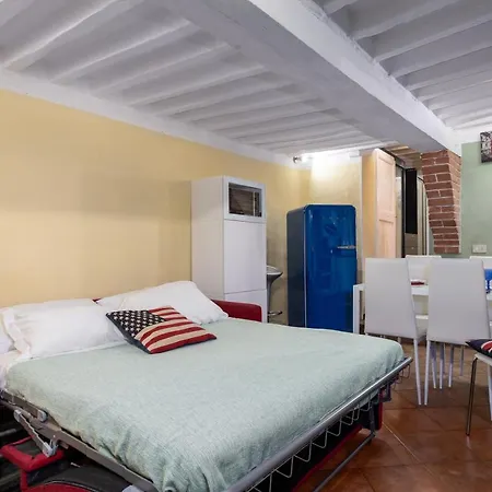 Altido Stylish Flat For 4 With Balcony, Perfect Centre Lägenhet Siena